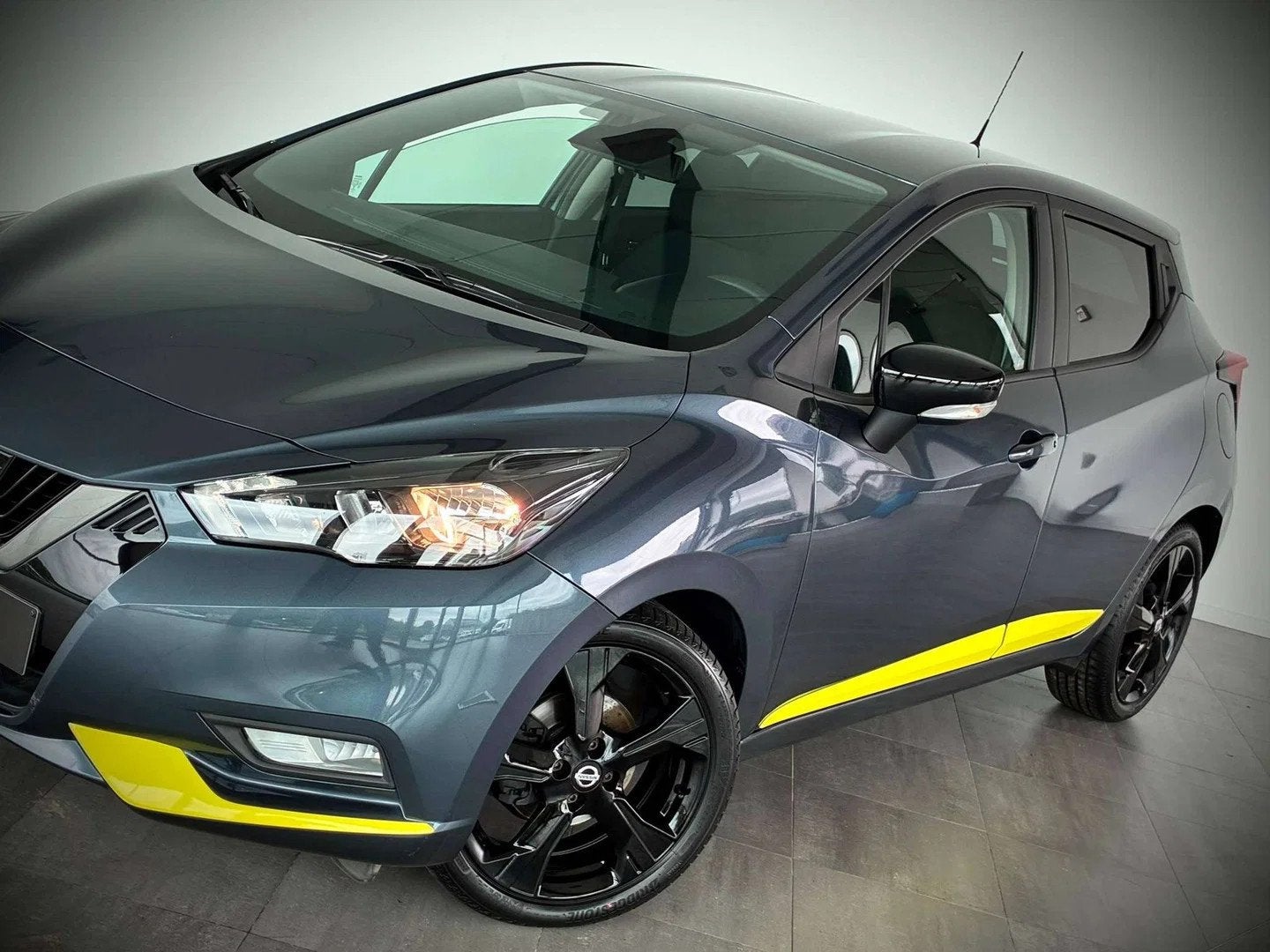 Nissan Micra 1.0 IG-T KIIRO-1ERPRO-CARPLAY-JANTES17-AIRCO AU, Argent ou Gris, Achat, Euro 6, Entreprise