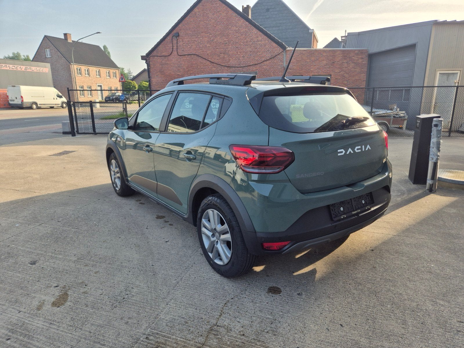 DACIA SANDERO STEPWAY 1.0 TCE EXPRESSION NIEUW BINNEN!!, Autos, Dacia, Achat, Euro 6, Entreprise, Entretenue par le concessionnaire