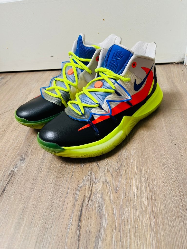 Chaussures de basket Nike Kyrie 5 Neon Volt — EU 41/US 8, Vêtements | Hommes, Chaussures, Enlèvement ou Envoi, Nike, Porté, Bleu