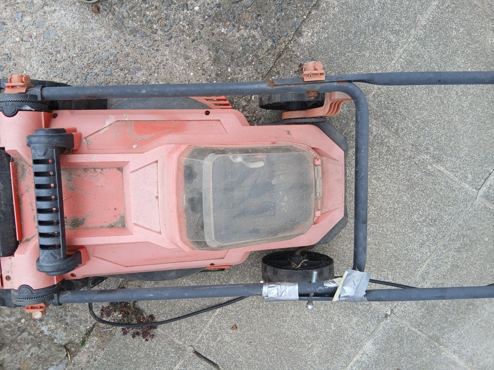 Grasmachine power plus zonder accu, te verktijgen in hubo, Ophalen