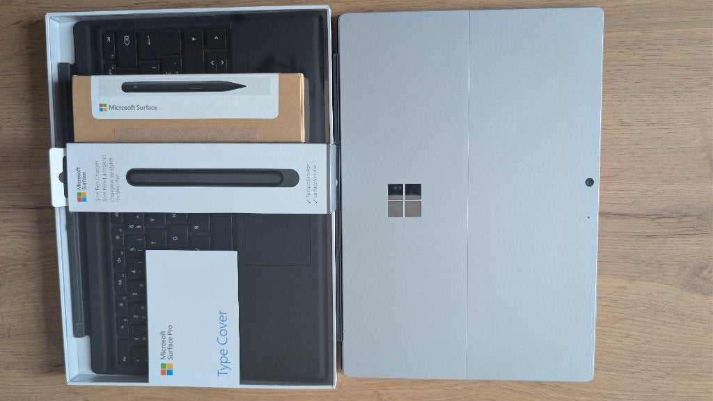 Microsoft Surface Pro 7+ i5/8 GB/256 GB — volledig pakket, Usb-aansluiting, Surface Pro 7+, Refurbished, 12 inch