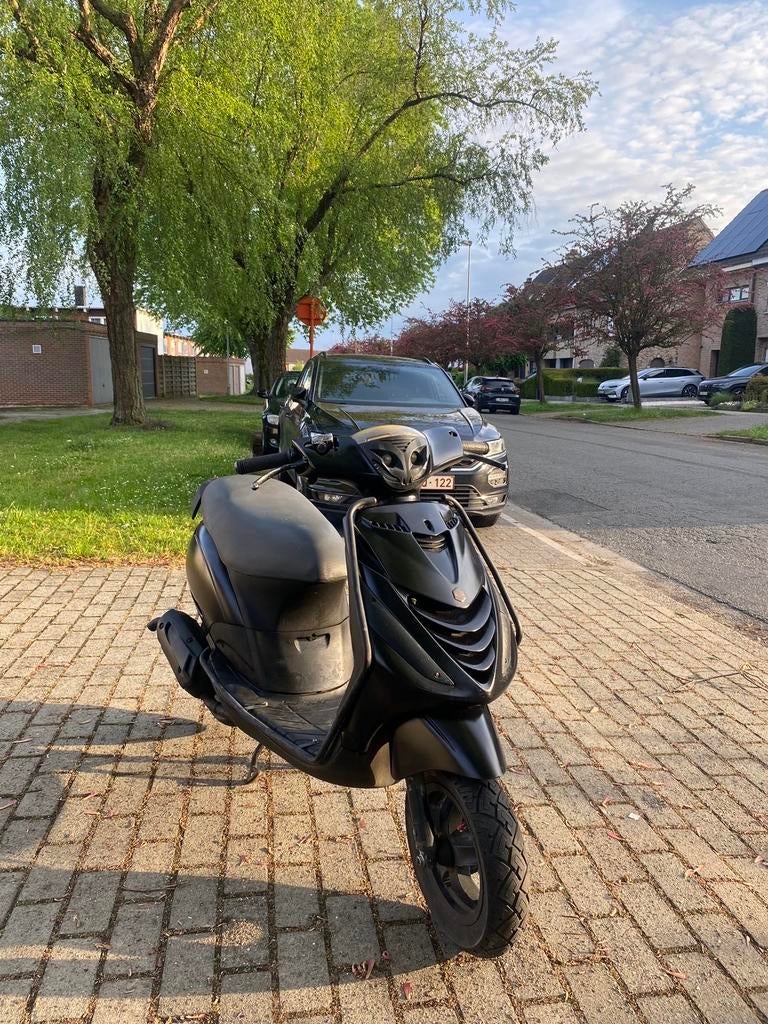 Piaggio zip 2t a klasse, Fietsen en Brommers, Scooters | Piaggio, Ophalen, Zo goed als nieuw, Zip