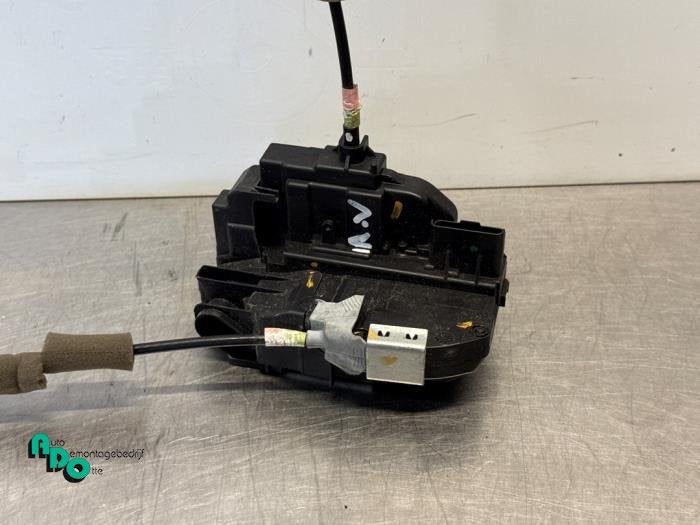 Deurslot Mechaniek 4Deurs rechts-voor van een Nissan Note (N, Gebruikt, -, -, Ophalen of Verzenden
