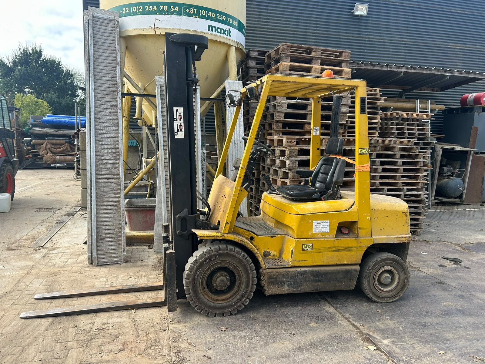 Hyster Clark Diesel 1998 fonctionne bien, Articles professionnels, Enlèvement, Diesel, Chariot élévateur