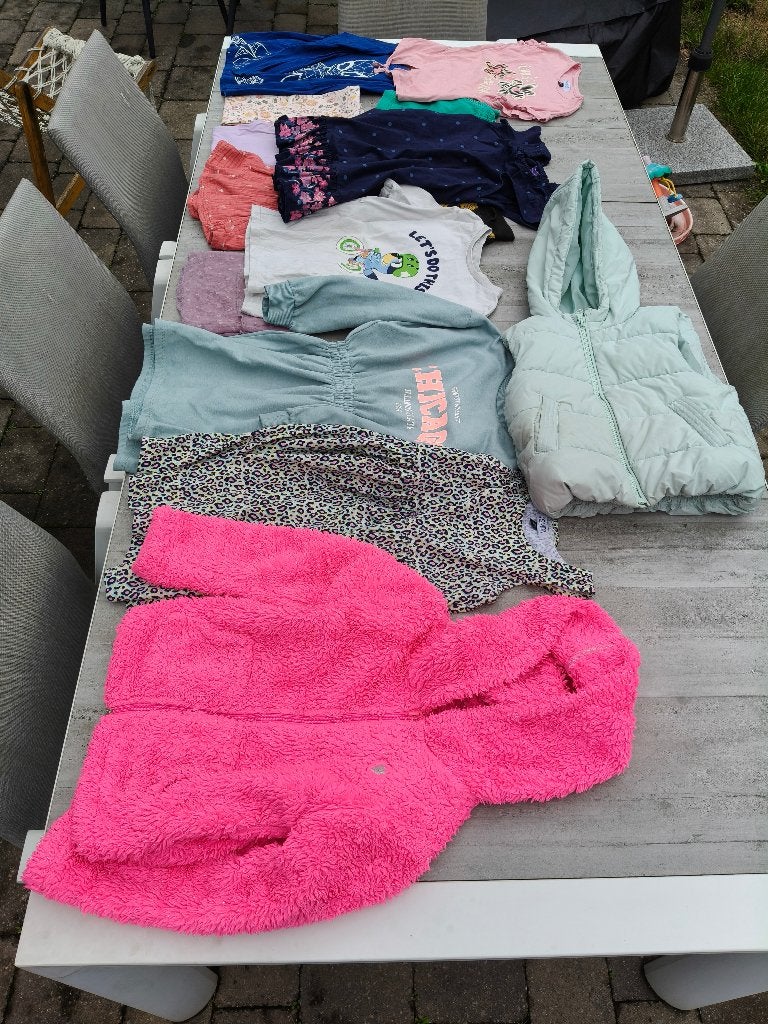 pakket meisjes kleding maat 110 en maat 110-116 vanaf 4 jaar, Ophalen of Verzenden, Gebruikt, Maat 110