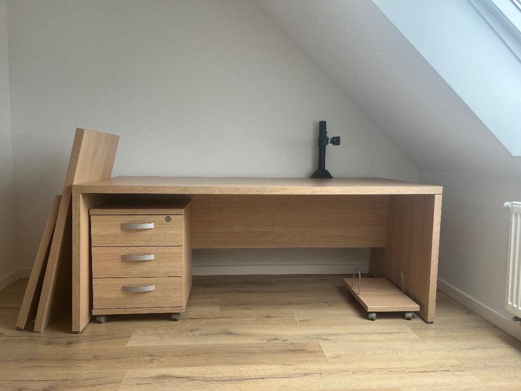Bureau + 2 bureaukasten, Gebruikt, 180 cm, Hoekbureau, 85 cm