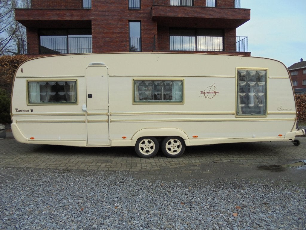 Tabbert Baronesse 740,6/2002,5 slaapplaatsen,Dorema voortent, Rondzit, Tabbert, 7 tot 8 meter, Dwarsbed