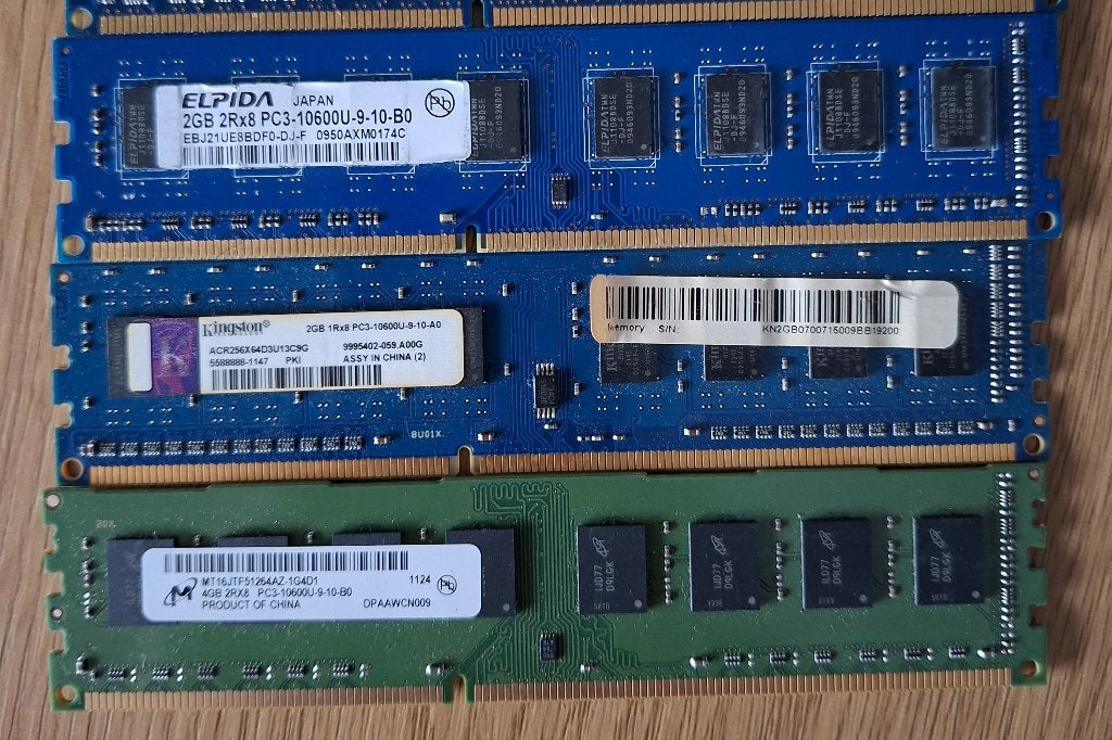 Lot 3 RAM DDR3 8 Go (2x2 Go + 4 Go) PC3-10600, Enlèvement ou Envoi, 8 GB, DDR3, Utilisé