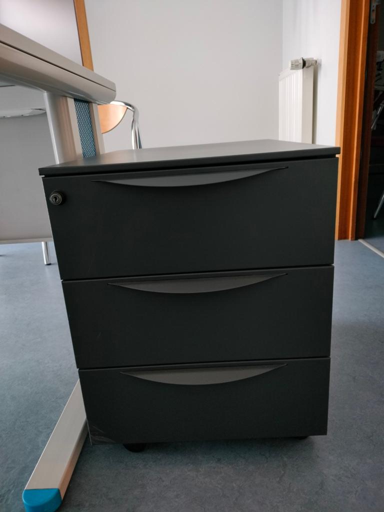 Ladeblok op wieltjes. Zeer stevig. Donker grijs. Vrijdag weg, Huis en Inrichting, Kasten | Ladekasten, Ophalen, Minder dan 50 cm