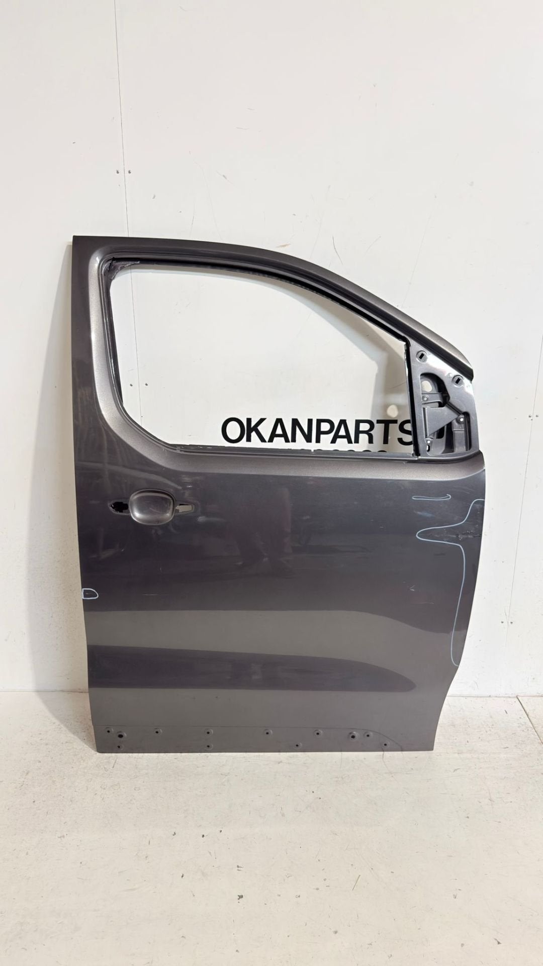 Peugeot Expert porte avant droite, porte droite, Taurusavenue 1
2132 LS  Hoofddorp, NL, Contact.group@renault.com, Stellantis N.V.