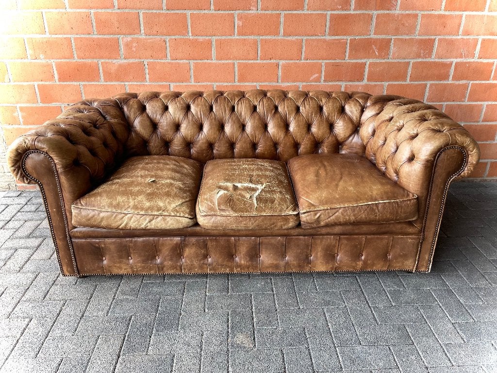 Chesterfield imitatie / op te knappen !, Huis en Inrichting, Zetels | Zetels, Ophalen, Gebruikt, Leer