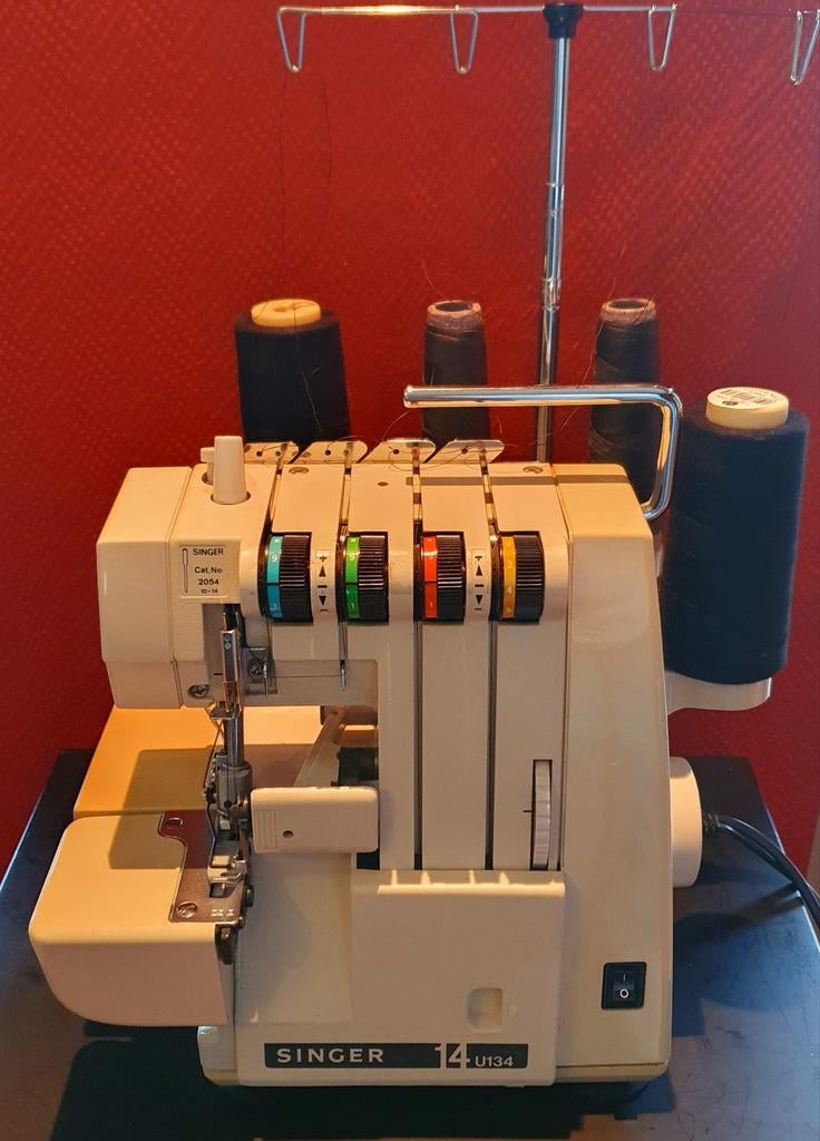 SINGER overlock 14u134, Ophalen, Gebruikt, Lockmachine, Singer