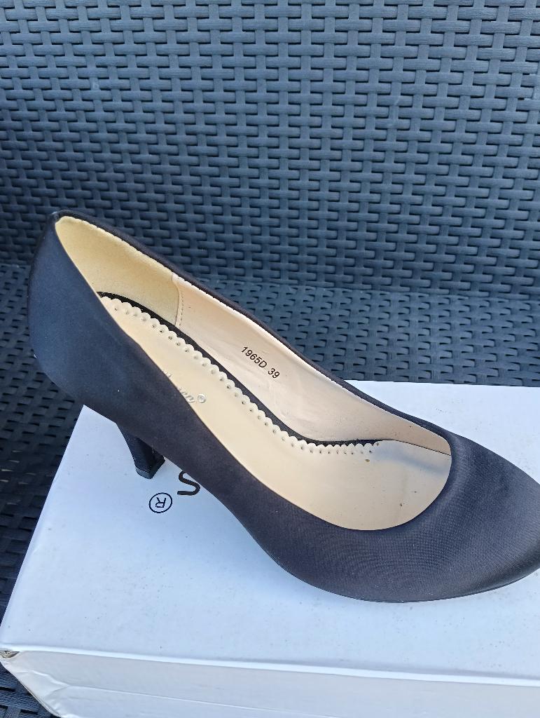 Schoenen, Ophalen of Verzenden, Gedragen