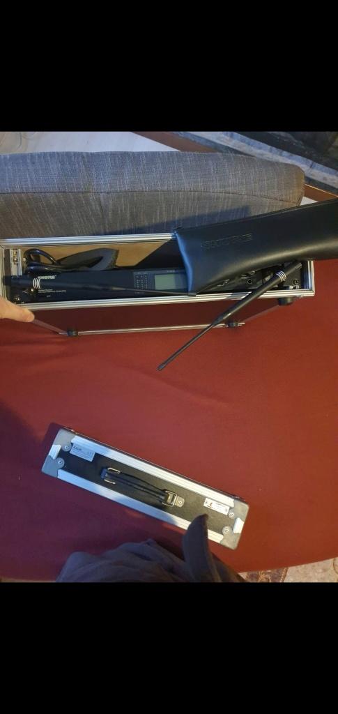 Shure UR, Muziek en Instrumenten, Ophalen of Verzenden, Zangmicrofoon, Draadloos