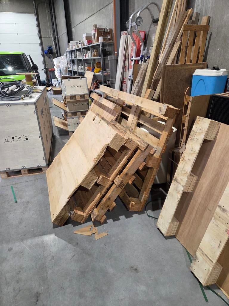 Diverse paletten, gratis op te halen, Doe-het-zelf en Bouw, Hout en Planken, Ophalen