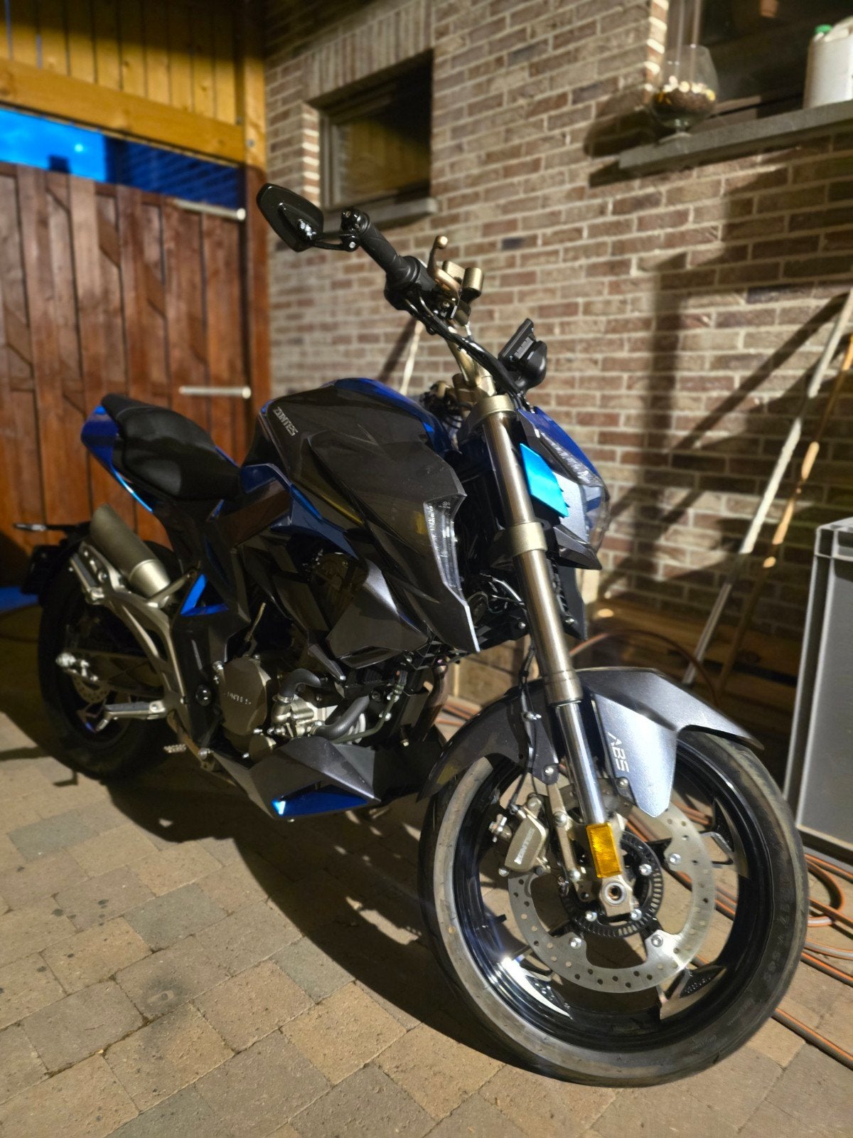 Zontes 310r, Motos, Particulier