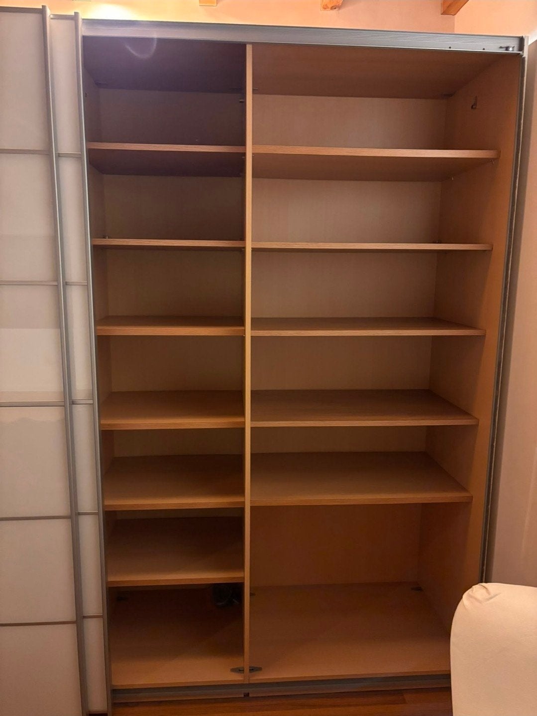 Mooie kleerkast in uitstekende staat, Ophalen