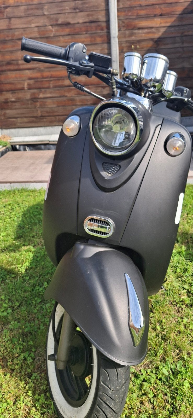 Scooter Lowigi, Fietsen en Brommers, Ophalen, Klasse A (25 km/u), Benzine