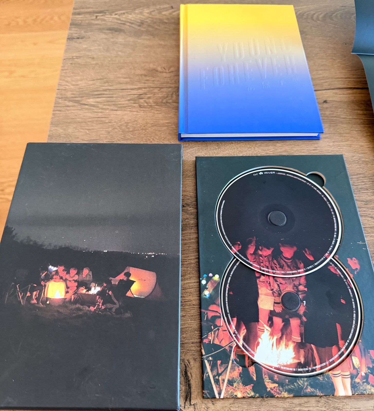 Album BTS - 花樣年華 Young Forever (Version Night) + Poster, Enlèvement ou Envoi, Comme neuf