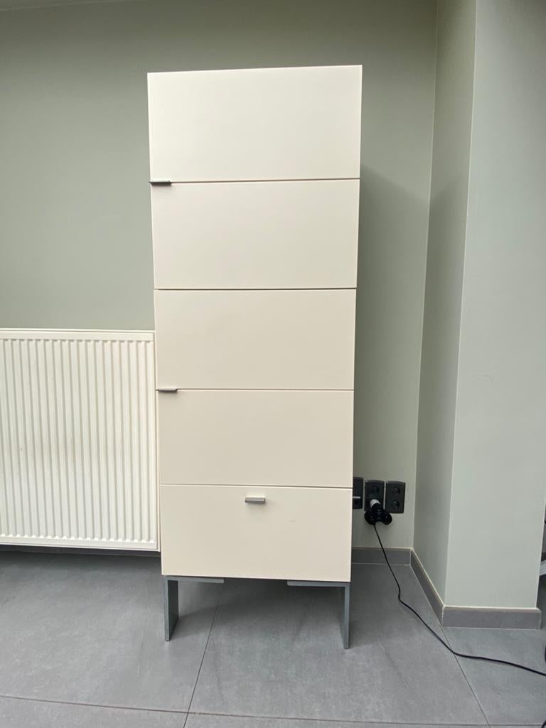 Mooie beige kast, Huis en Inrichting, Ophalen, Gebruikt, Met deur(en), 50 tot 100 cm