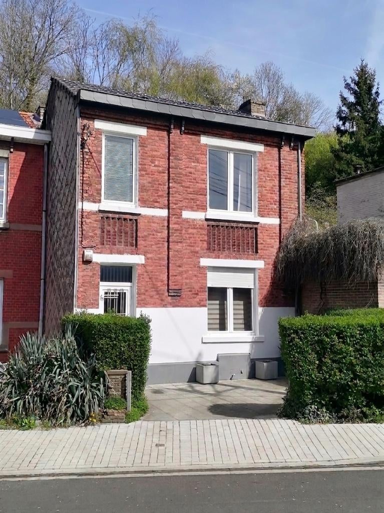 MAISON A VENDRE - LIEU CALME & MOBILITÉ 100% TRAM, Maison 2 façades, Liège (ville), 200 à 500 m², Liege