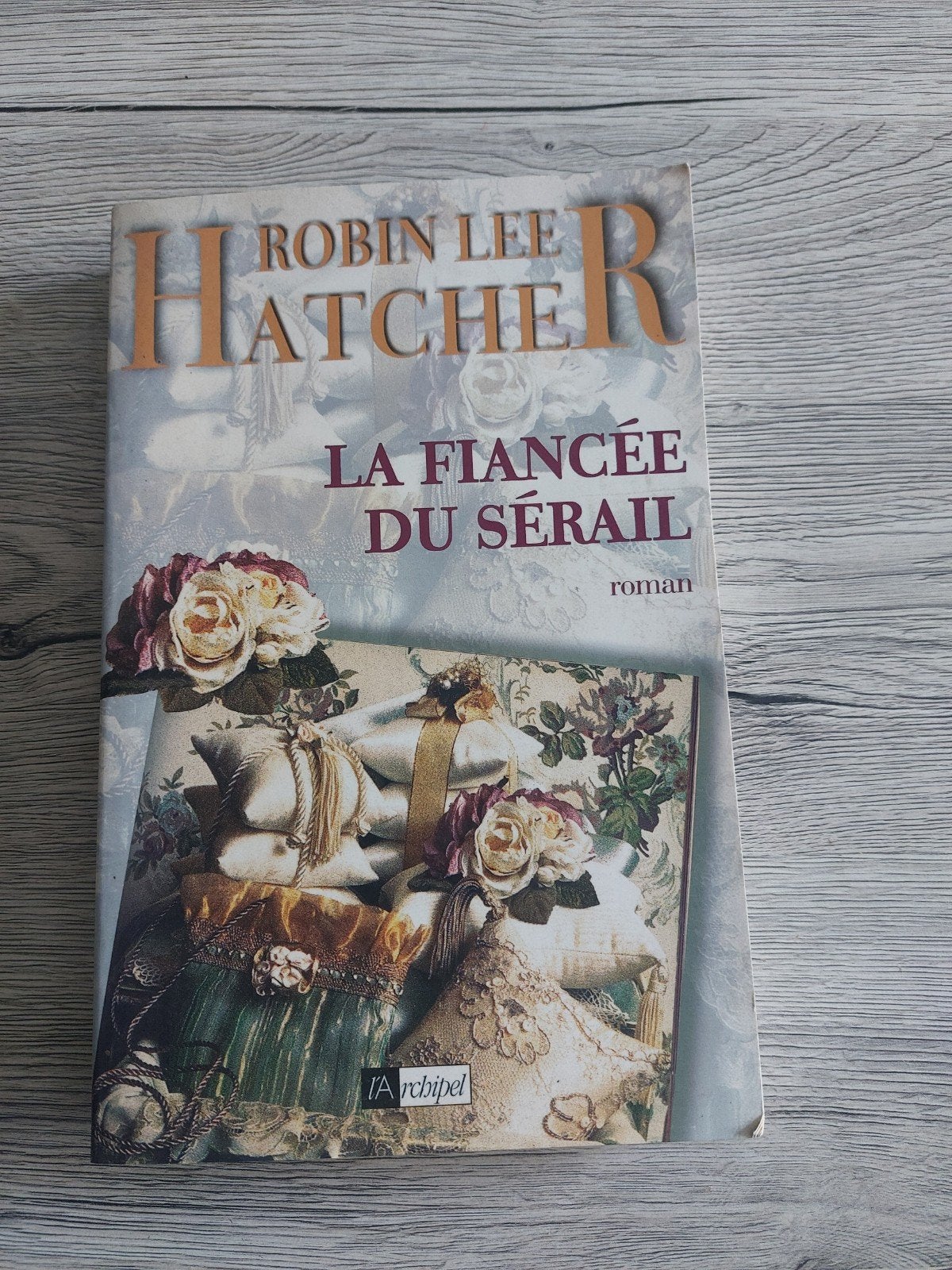 Robin Lee Hatcher La fiancée du sérail, Enlèvement