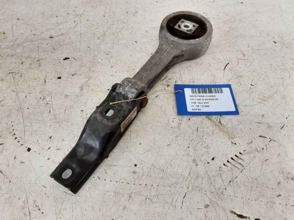 SUPPORT BOITE DE VITESSES Skoda Fabia II (5J) (6Q0199851AR), Utilisé, Skoda