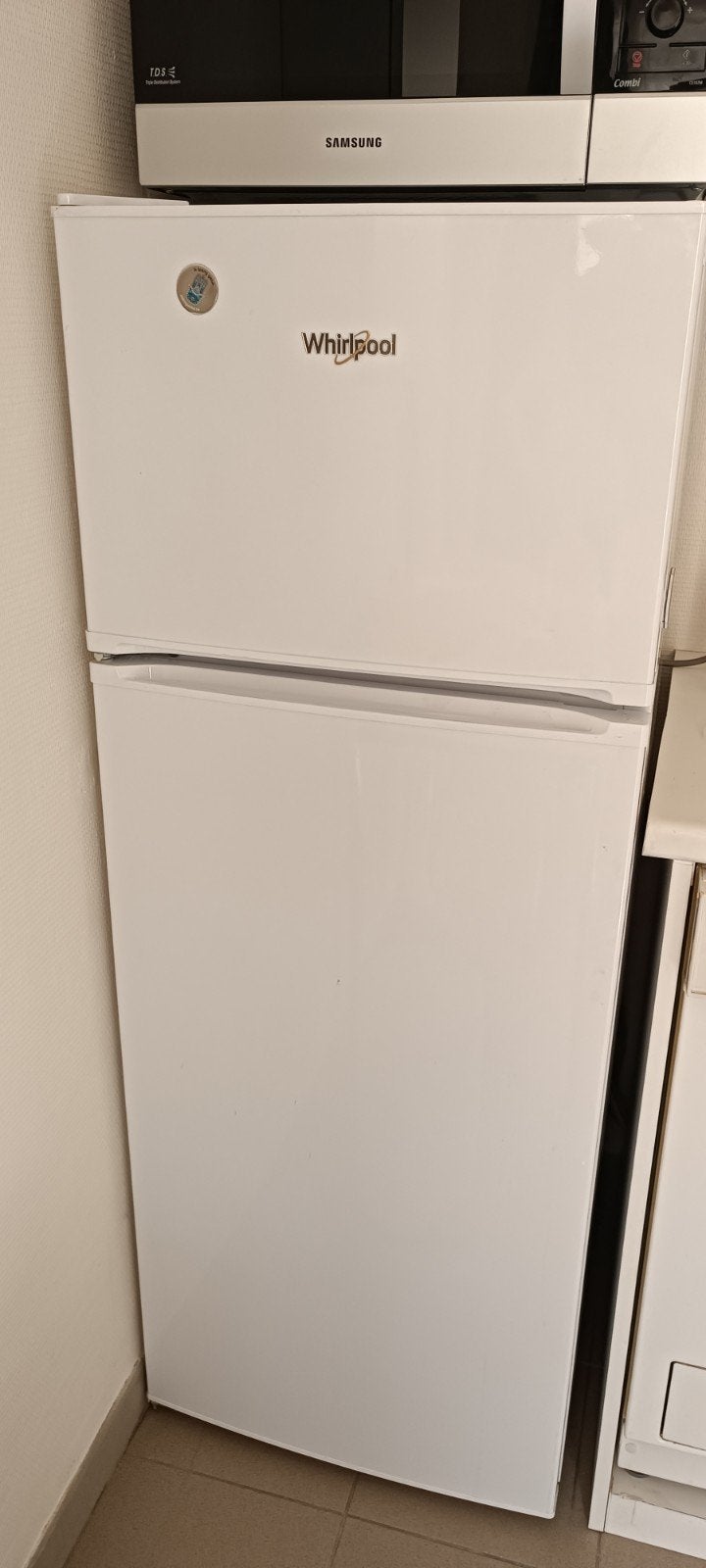 Koelkast met diepvries in prima staat, Electroménager, Comme neuf, 200 litres ou plus, 45 à 60 cm, Avec congélateur séparé