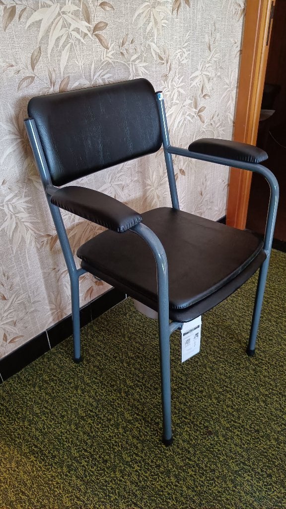 Wc stoel, Diversen, Verpleegmiddelen, Ophalen, Zo goed als nieuw