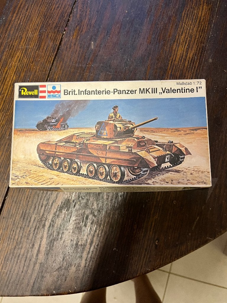 Maquette REVELL brit. Infanterie-Panzer, Enlèvement ou Envoi, Revell