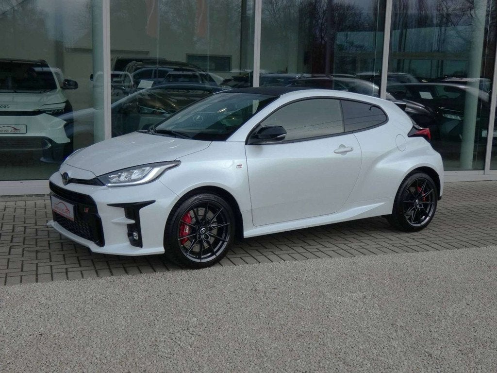 Toyota Yaris GR 1.6 Turbo 4x4 *High Performance* 261pk *2024, Auto's, Toyota, 1618 cc, 192 kW, Wit, Bedrijf
