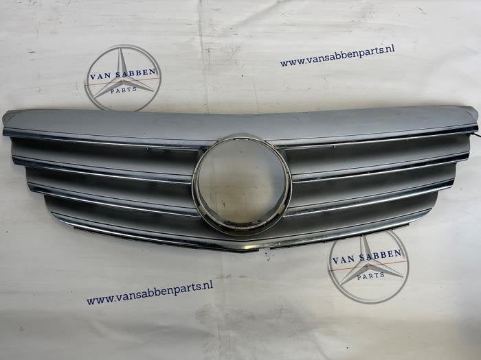 Calandre d'un Mercedes B-Klasse (XXX), Autos : Pièces & Accessoires, -, 3 mois de garantie, Utilisé, -