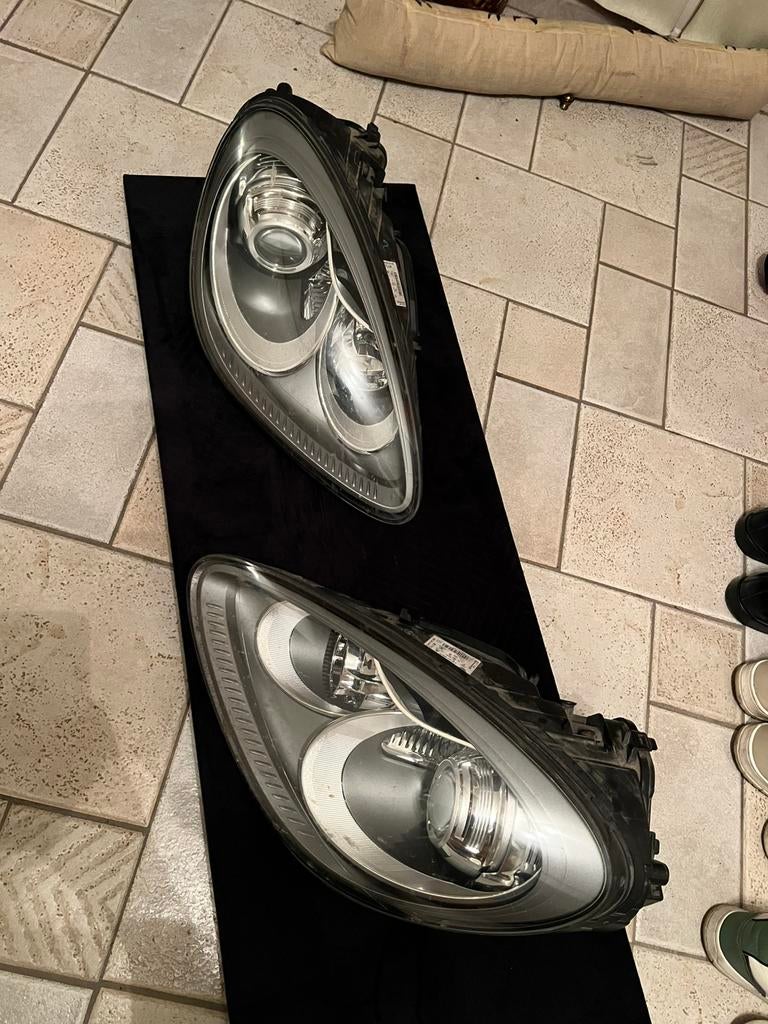Piece  porshe Cayenne ou Panamera 2010-2016 phare led, etc.., Enlèvement ou Envoi