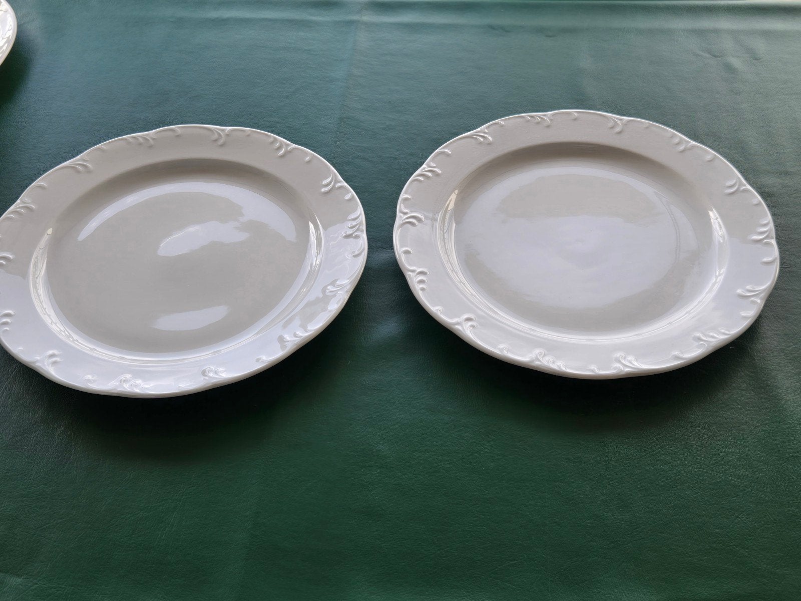 Twee nieuwe onderzetborden diameter 30 cm prijs 5 euro, Enlèvement ou Envoi, Assiettes(s)