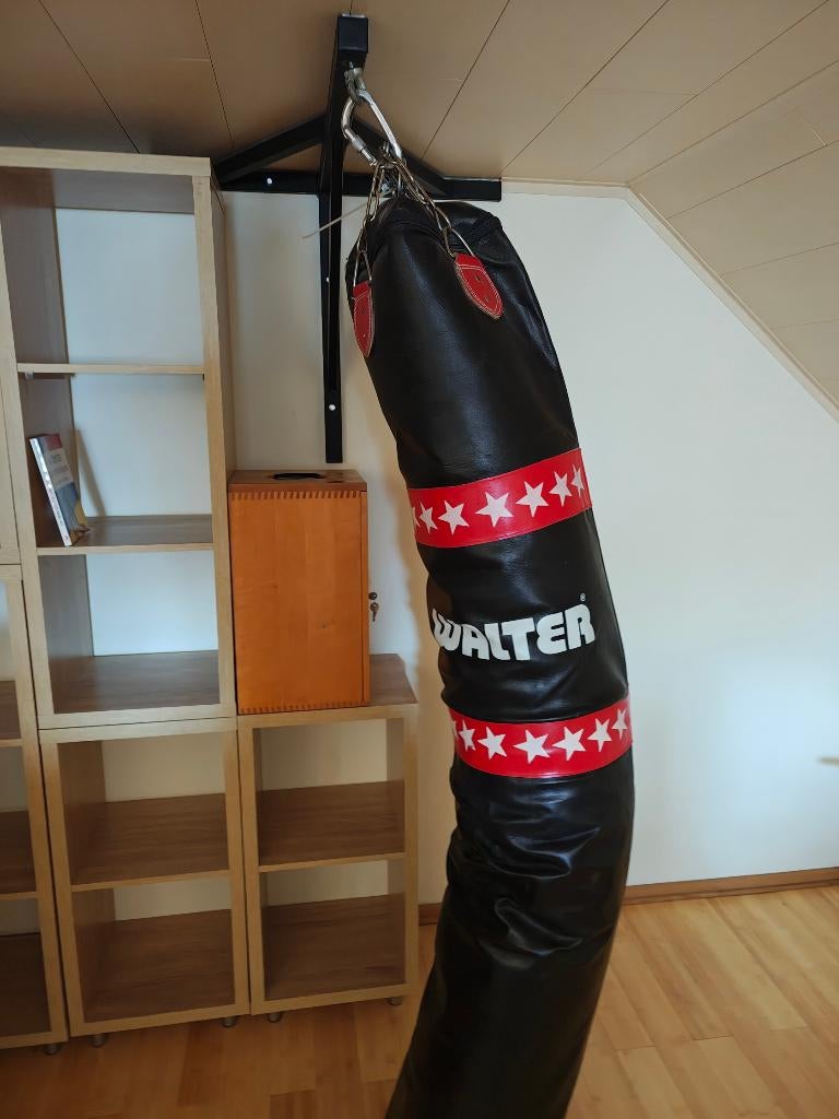 sac de frappe (karaté;...)1.80 40-50kg, Enlèvement, Comme neuf, Sac de boxe