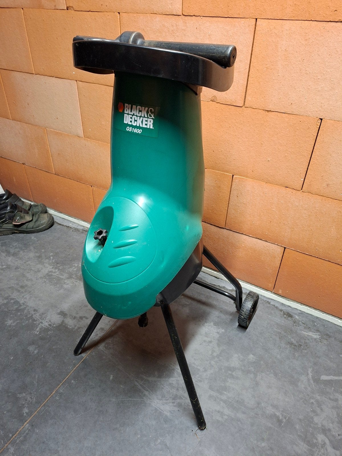 hakselaar Black & Decker, Enlèvement