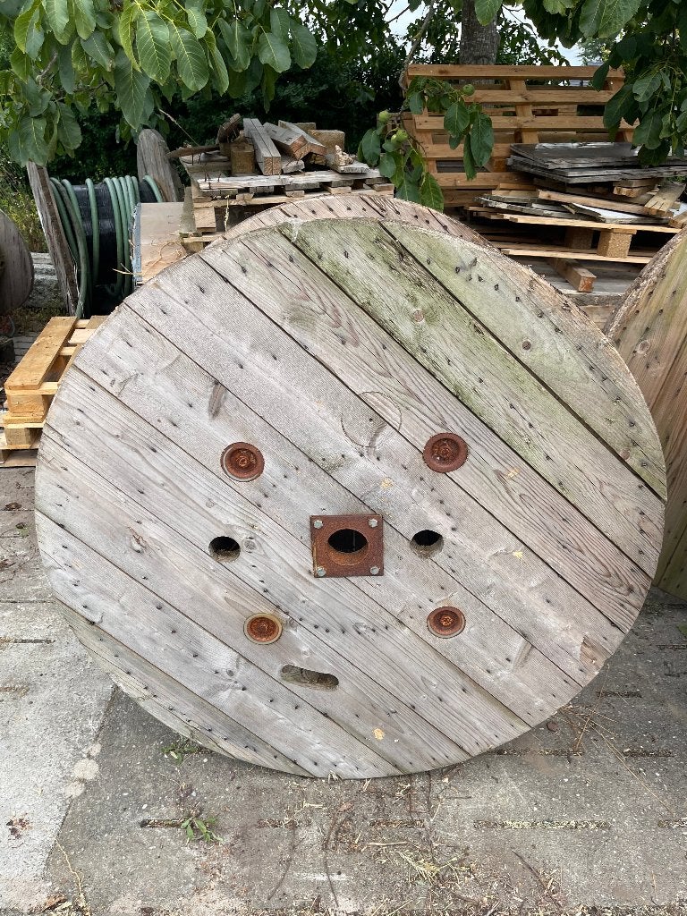 Haspel D125, Tuin en Terras, Tuintafels, Ophalen, Gebruikt, Rond, Hout