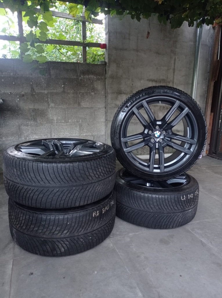 Belles jantes BMW X6 M 295/35/21 107V 7MM, Autos : Pièces & Accessoires, Pneus & Jantes, Enlèvement ou Envoi, 21 pouces, Jante(s)