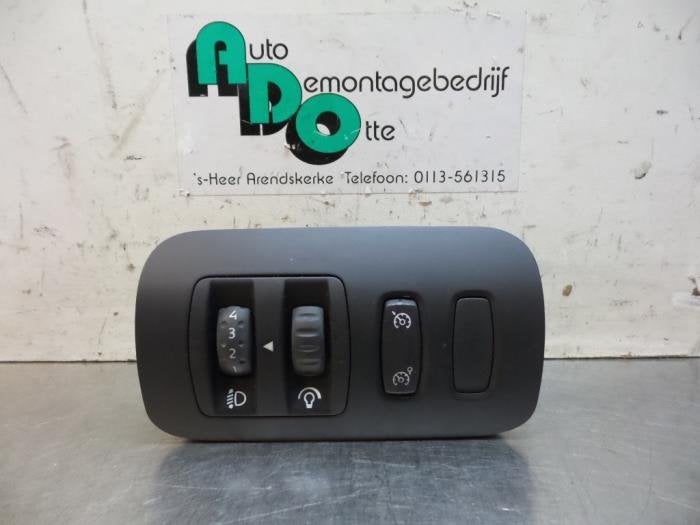 Commutateur phare hauteur réglable d'un Renault Megane (Meg, Renault, -, Utilisé, -
