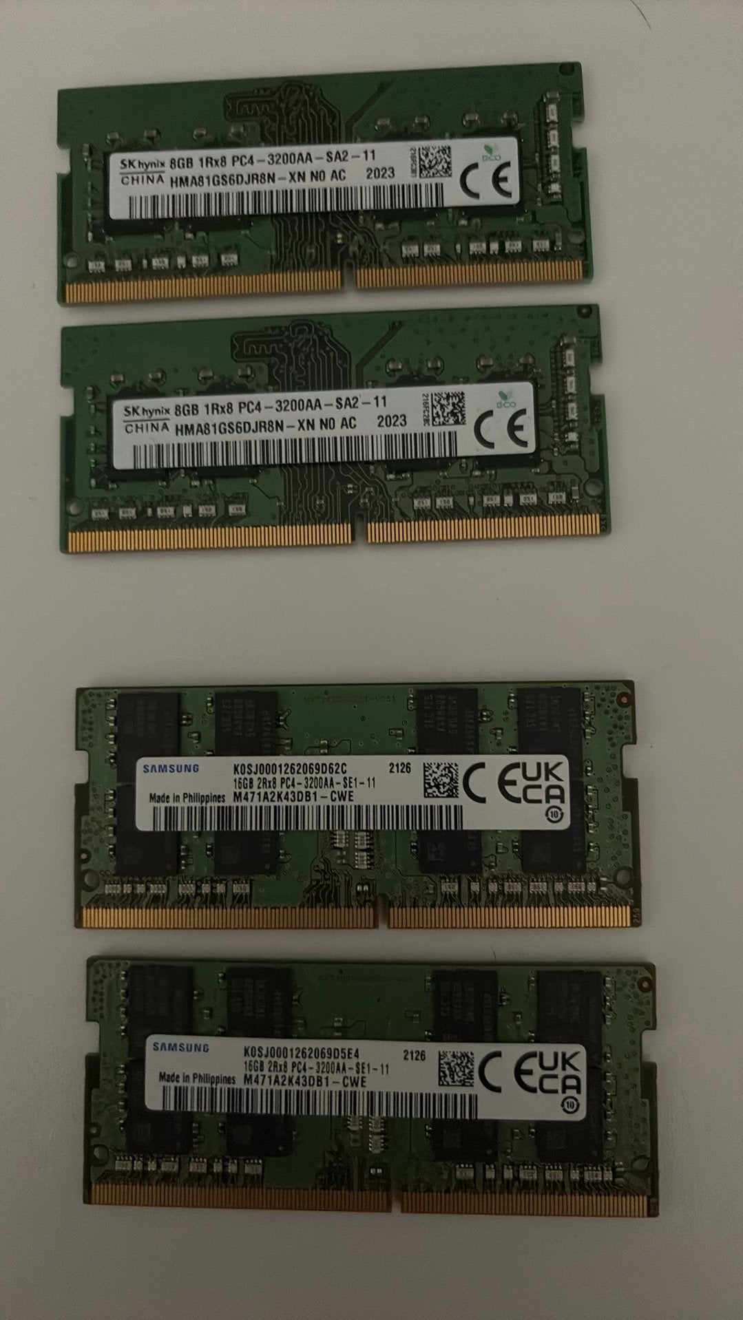 2x 16Gb Samsumg & 2x 8Gb SK Hynix, Informatique & Logiciels, 32 GB, Enlèvement ou Envoi, Comme neuf, Laptop