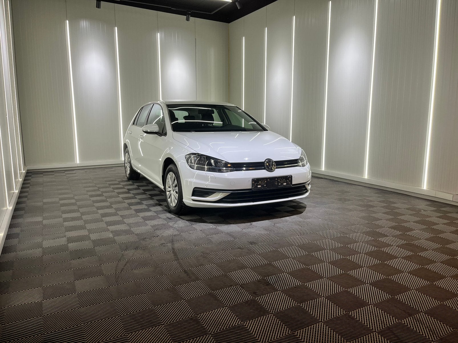 Golf 7 1.0cc essence euro6 garantie 12 mois, Autos, Achat, Euro 6, Boîte manuelle, Noir