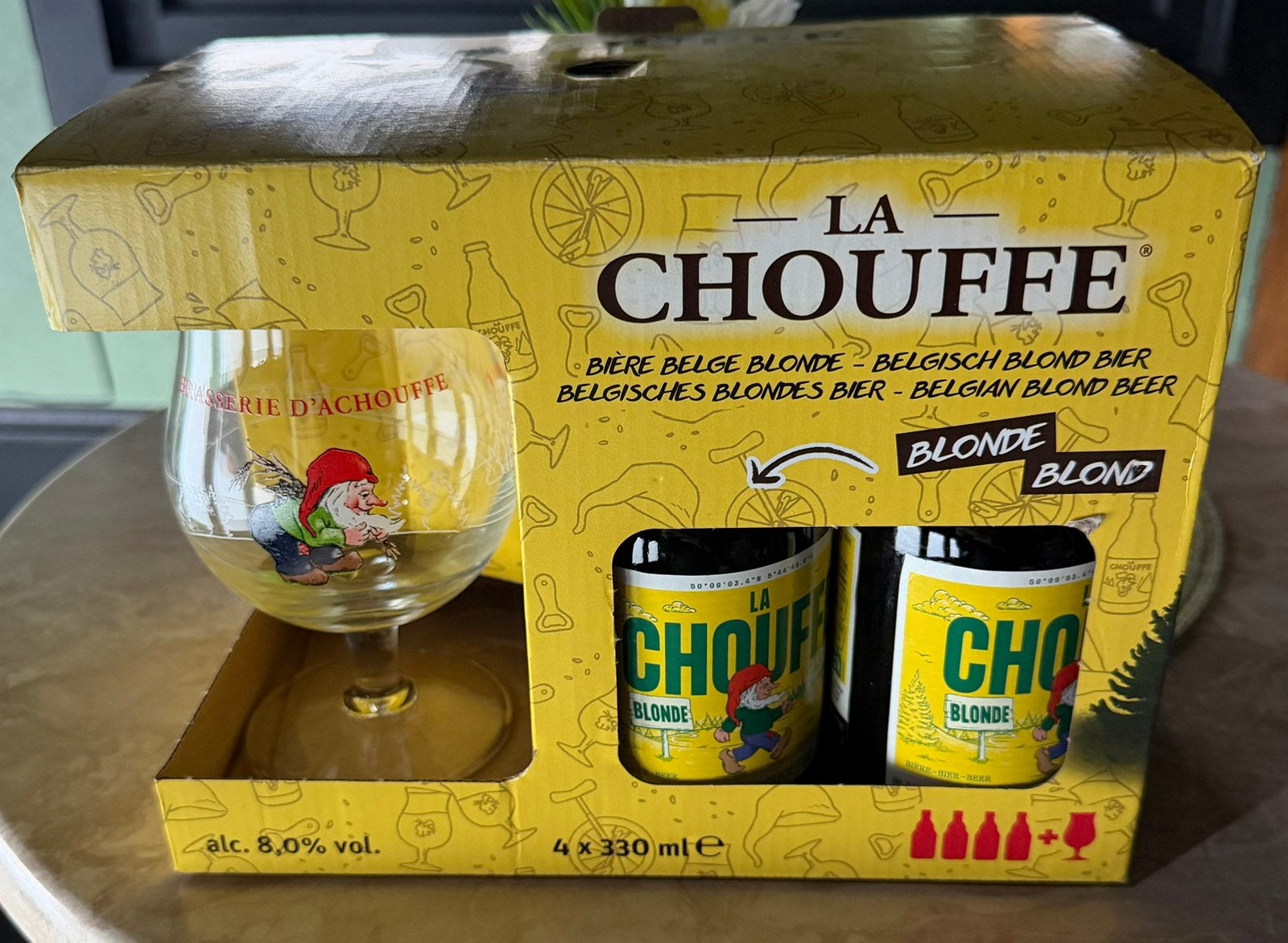 Box la chouffe blond 4 flesjes en 1 glas tht 08/26, Ophalen, Zo goed als nieuw, Flesje(s)