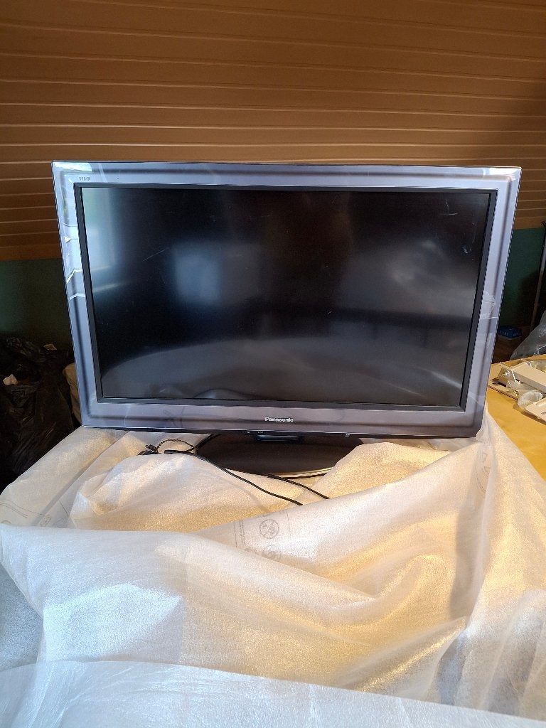 Panasonic LCD TV Viera 32" zilver met wandbeugel of voet, Audio, Tv en Foto, Televisies, Ophalen, Gebruikt, Panasonic, LCD