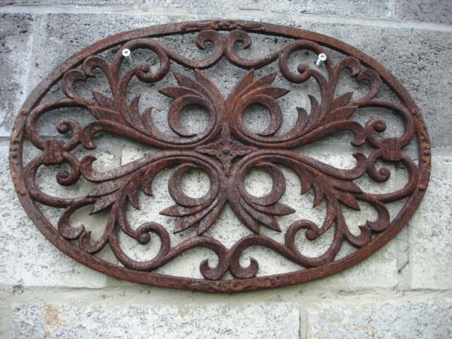 fronton , décoration en fonte patinée rouillé, Enlèvement, Neuf