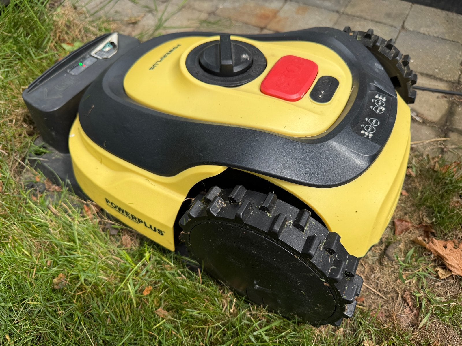 Robotmaaier powerplus in perfect werkende staat, Tuin en Terras, Ophalen, Gebruikt, Met regensensor