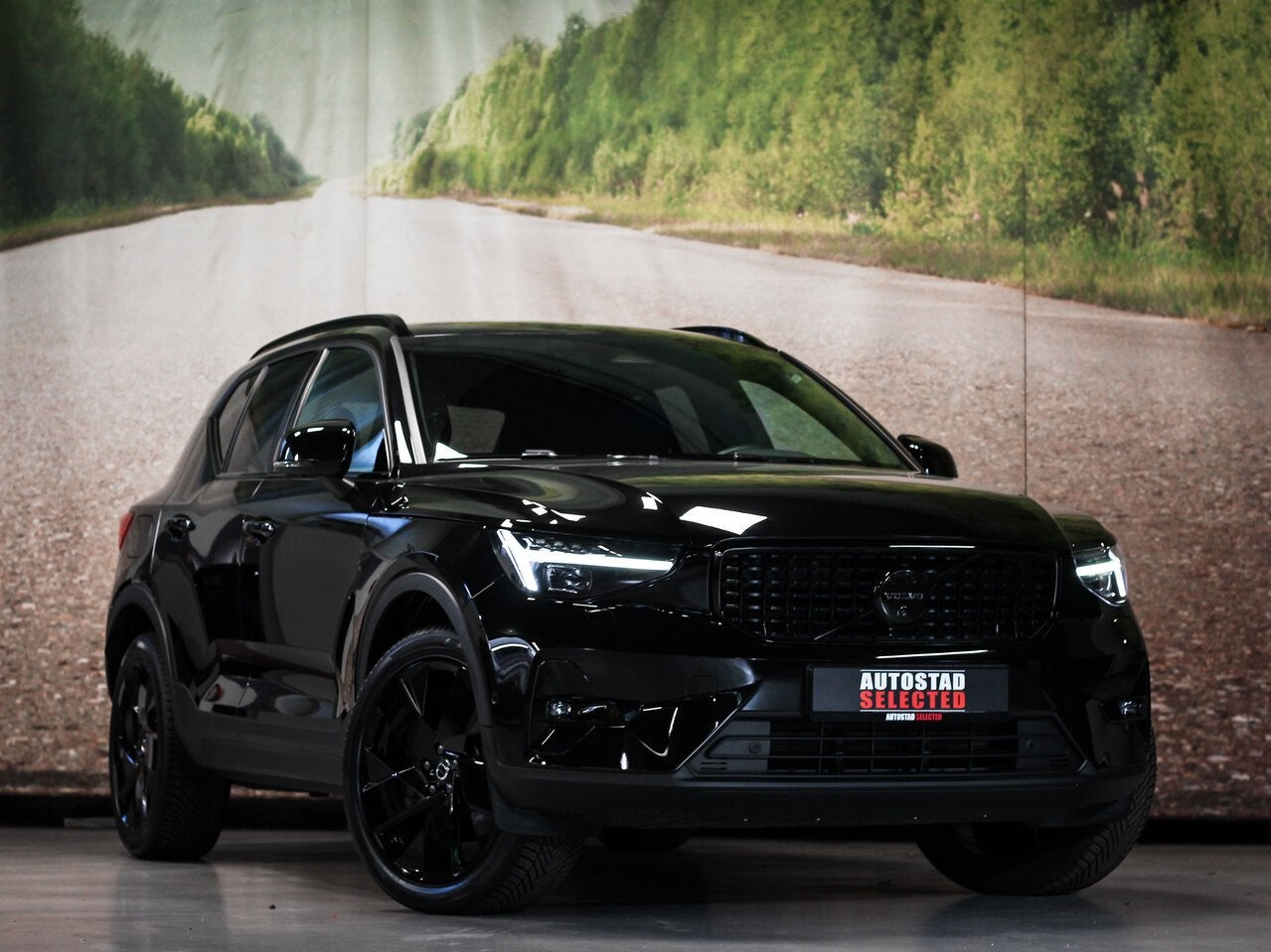 Volvo XC 40 B3, Auto's, 4 cilinders, 1969 cc, 0 kg, Zwart