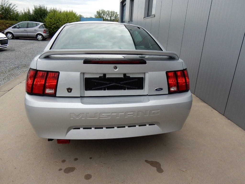 Ford Mustang 3.8 V6 Coupé Automatique avec 60 000 km !, Autos, Achat, Entreprise, Noir, Automatique