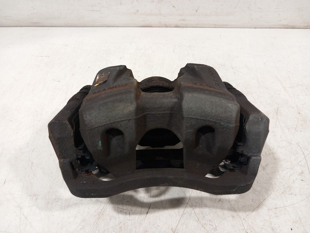 Remklauw links voor Jeep Renegade, Jeep, Onderdelen@venauto.nl, Van der Ven Autorecycling B.V., Gebruikt