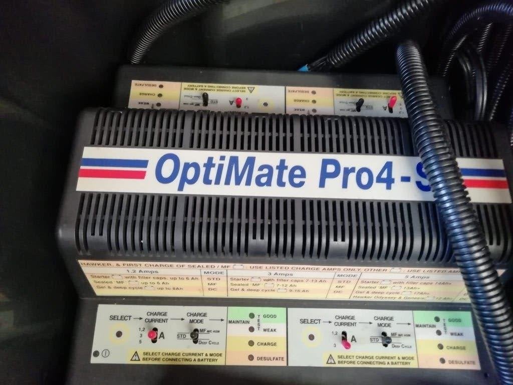 OPTIMATE PRO 4 S   CHARGEUR  BATTERIJLADER BIEDEN, Auto-onderdelen, Accu's en Toebehoren, Ophalen of Verzenden, Gebruikt