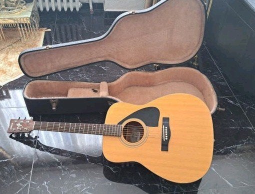 yamaha modèle FG-410E avec son étui comme neuf, Musique & Instruments, Enlèvement, Comme neuf